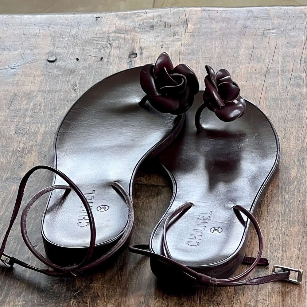 Rare Chanel Camellia Toe Post Sandals